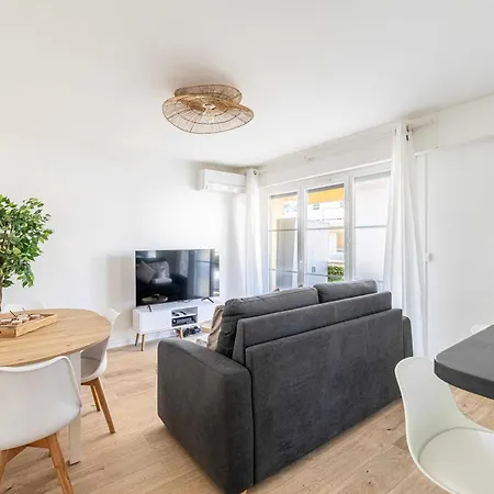 Daire Charming A C 1br 4p - Antibes